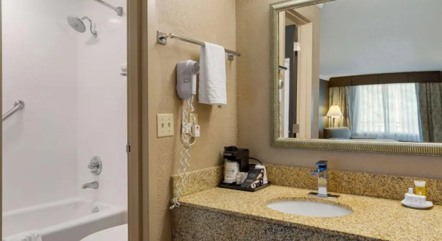 Номер Standard с видом на горы Best Western Smoky Mountain Inn