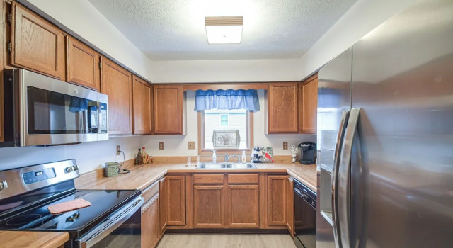 Апартаменты Welcoming Condo in Davenport: Central Location!