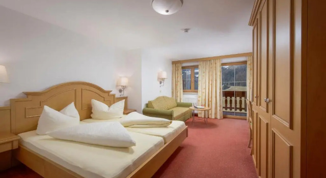 Der Schwendterwirt, Book Hotel Hotels in Kaiserwinkl with a Pool, Swimming Pool