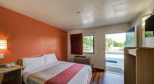 Двухместный номер Standard Motel 6-Lakeland, FL