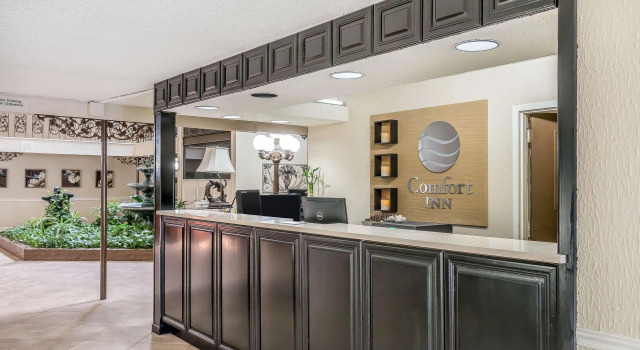 Oglethorpe Inn & Suites, Rezerwuj Hotel Savannah Georgia