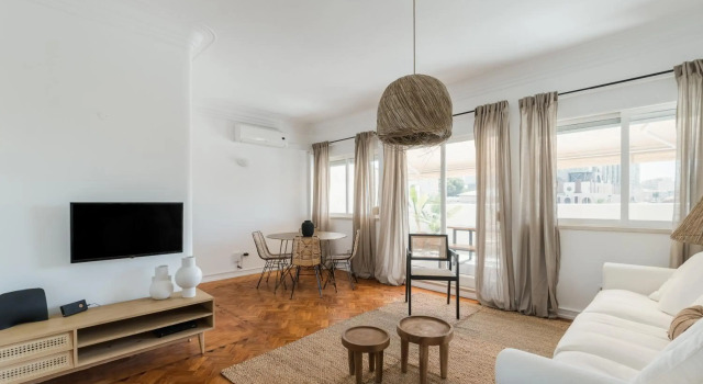 Casa Boma Lisboa - Lighting Apartment with Private Balcony - Campolide I