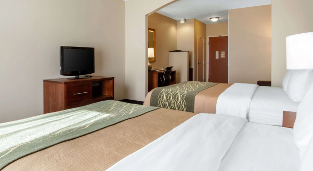Четырёхместный люкс Comfort Inn & Suites Norman near University