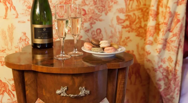 Люкс Deluxe Château de Bournel, The Originals Relais