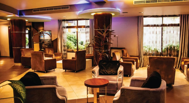 Peninsula Hotel Dar es Salaam, Prenota Hotel Oyster Bay Dar es Salaam