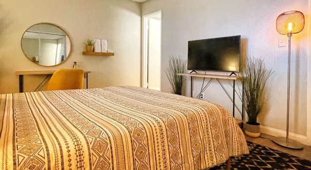 Номер Premium Stay-Smart Modern Travelodge