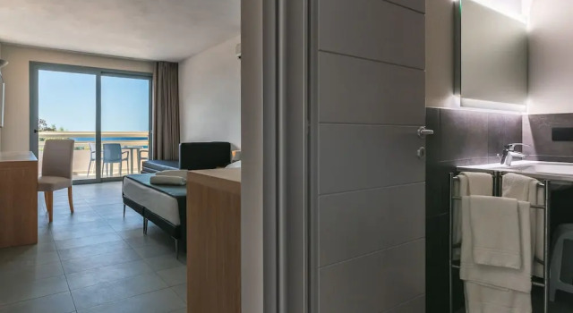 Superior Dreier Zimmer am Strand Hotel Delfino