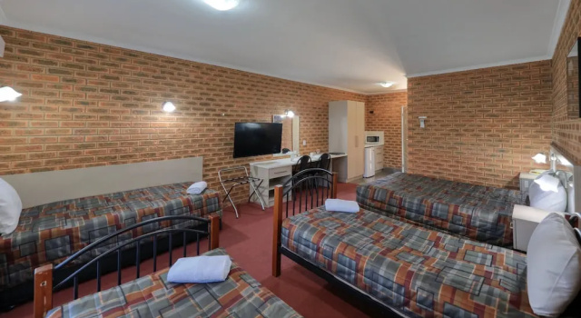 Трёхместный семейный номер Standard Glider City Motel Benalla