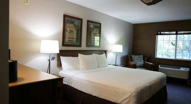 Stoney Creek Hotel Peoria, Varaa Hotelli Hotellit Illinois pysäköinnillä, Pysäköinti