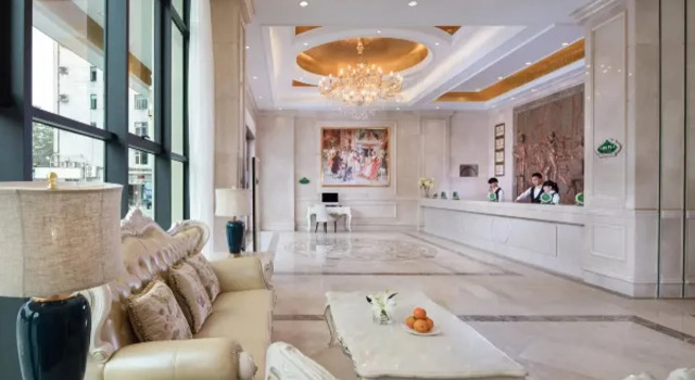 Vienna Hotel (Shenzhen Longgang Xinsheng Metro Station Branch)