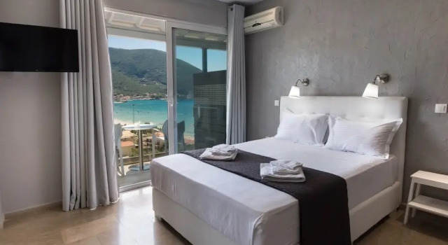 Ponti Beach Hotel, Забронировать Отель Отели периферии Ионических островов с парковкой, Парковка