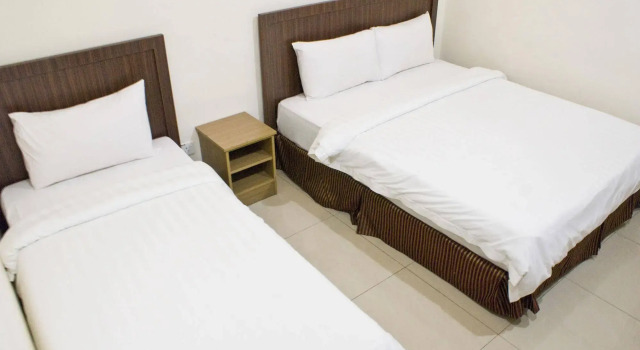 Hotel 128