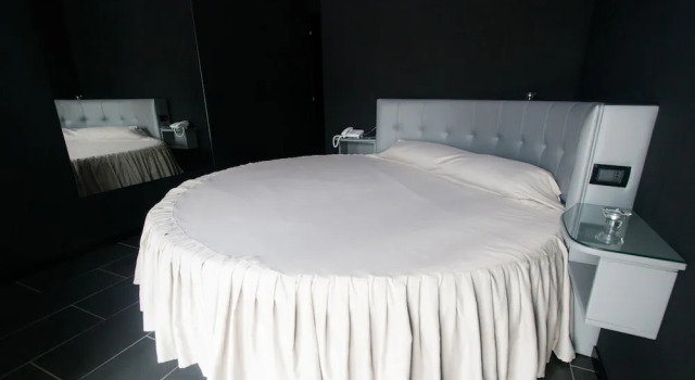 Двухместный номер Deluxe с балконом Fly Boutique Hotel