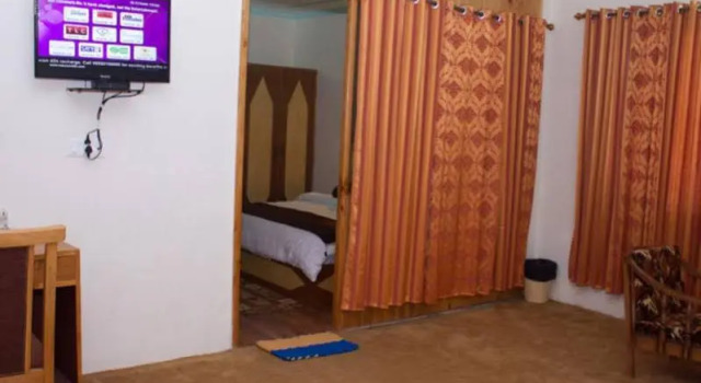 Hotel Prini Palace Manali