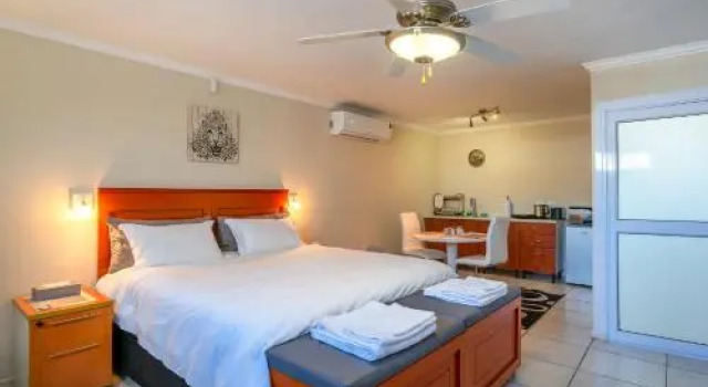 Pro Monis Guesthouse, Buchen Sie Hotel Muizenberg False Bay