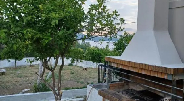 Апартаменты Nikiana's View, 3 Bedroom Luxury Apartment