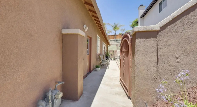 Private & Spacious Deluxe Rolling Hills Ranch Gem