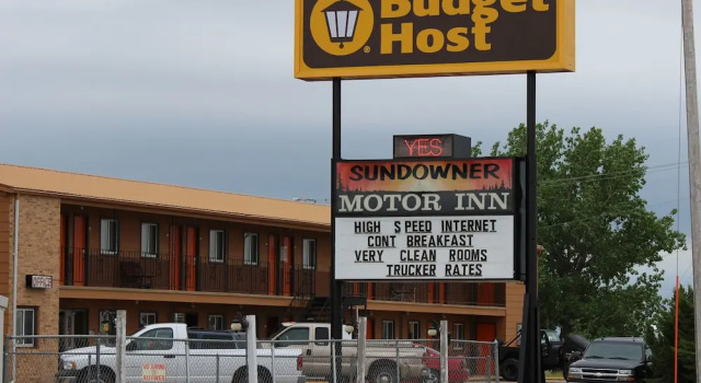 Budget Host Sundowner Motor Inn