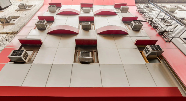 OYO 67901 Hotel Yugh Dx