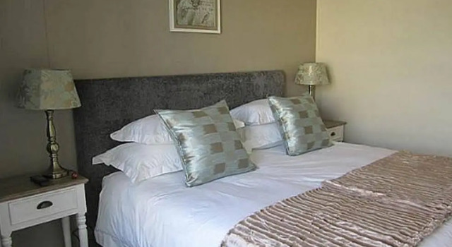 One Fine Stay Apartments