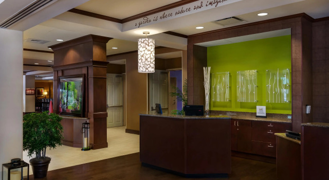 Hilton Garden Inn Phoenix Airport North, Забронировать Отель Отели Феникса - центра городов - Финикс 3 звезды, 3*