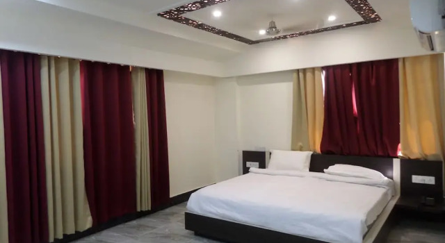 Hotel Rajmahal Roorkee, Buchen Sie Hotel Hotels in Uttarakhand mit Parkplatz, Parkplätze