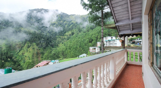 OYO 62255 Drishti Cottage