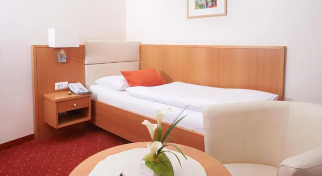 Номер Standard Pension Sprinzl