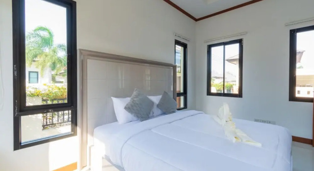 Private 4 Bedroom Pool Villa NG411, Забронировать Вилла Виллы Хуахин, рядом с Монастырь Ват Бо Фаи, Вилла