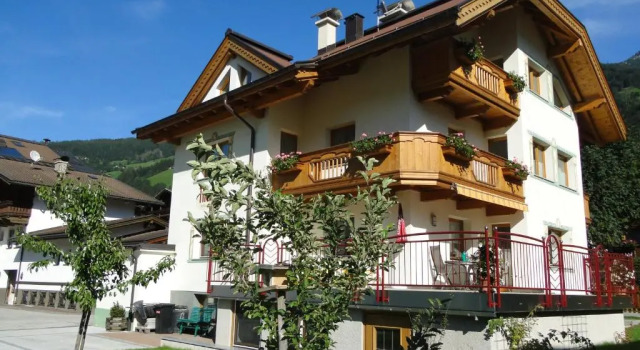 Апартаменты Hotel Theresia