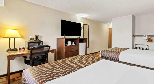 Четырёхместный номер Standard Best Western Tower West Lodge