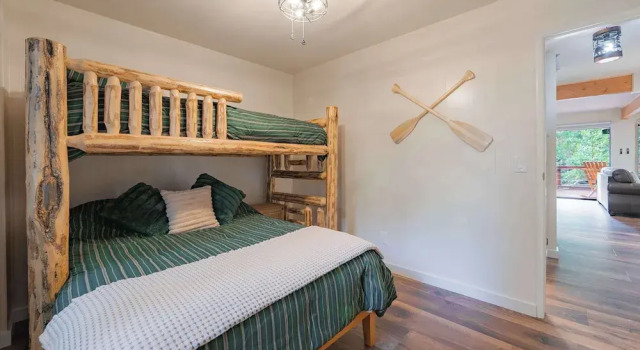 Whispering Pines Family Retreat By Carnelian Bay