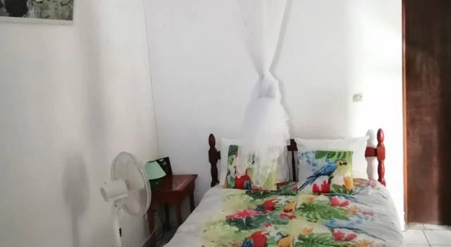 Gite Belvédère Deshaies, Rezerwuj Hotel Hotele w Basse-Terre z parkingiem, Parking