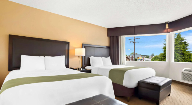Четырёхместный номер Standard Quality Inn Port Angeles - near Olympic National Park