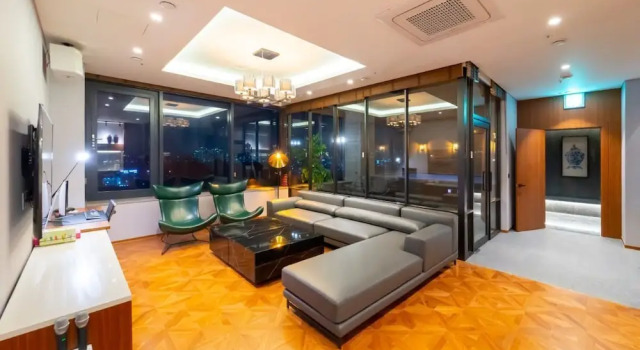 Номер Standard Пентхаус Suwon Partyz Hotel