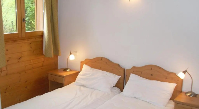 Spacious Apartment 2 Minutes from Ski Lift, Equipped for Babies, Prenota Appartamento Hotel a Alvernia con parcheggio, Parcheggio