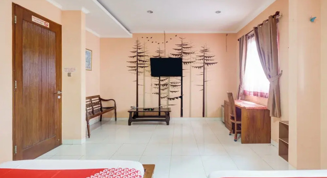 Люкс Hotel O Tebet Near Tebet Station Formerly Sabda Guest House