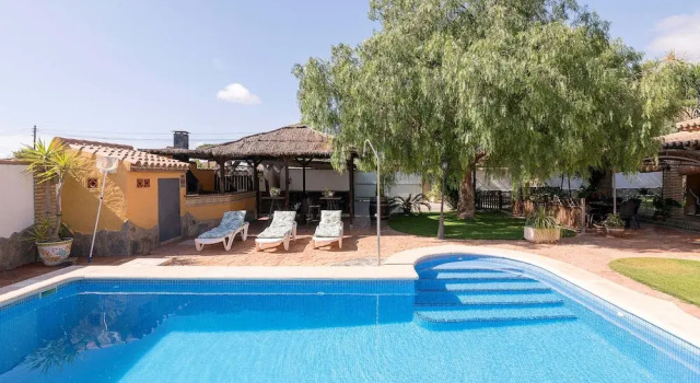 Вилла La Redondela in Chiclana de la Frontera