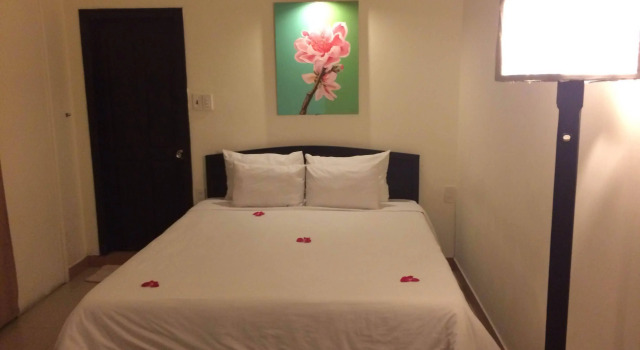 Jade Hotel