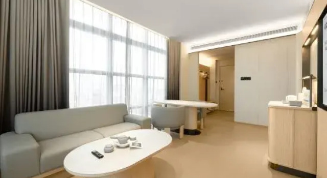 Люкс JI Hotel
