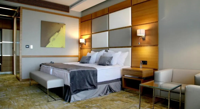 Люкс Deluxe Merit Grand Mosta Spa Hotel & Casino