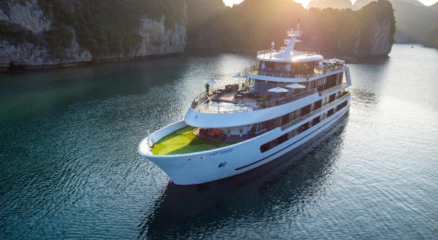 Полулюкс с балконом Stellar of the Seas