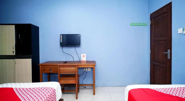 OYO 2343 Winolanto Guest House Syariah, Book Guesthouse Balikpapan 