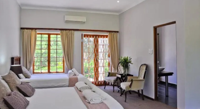 Номер Luxury Thorntree Country Lodge