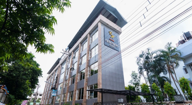 OYO 9202 Hotel Central Courtyard, Varaa Hotelli Hotellit Siliguri aamiaisella, Aamiainen