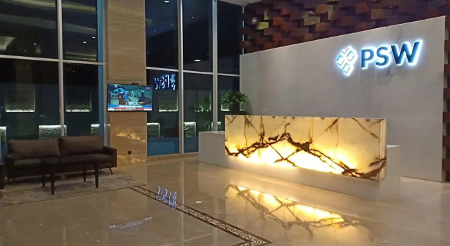 Кровать в общем номере Azana Suites Hotel Antasari