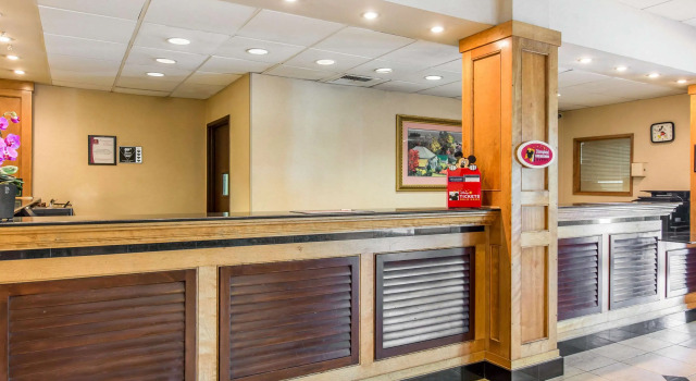 Clarion Hotel Anaheim Resort