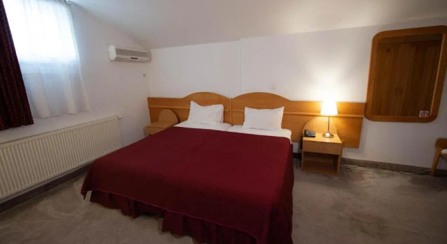 Четырёхместный номер Дуплекс Hotel Queen Vera
