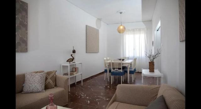 "aretis Apartment"- At The Foothills Of The Castle