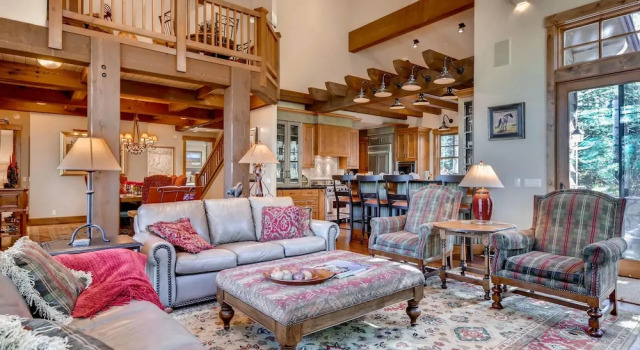 Red Pine Residence by Park City Lodging, Забронировать Отель Отели Парк-Сити с парковкой, рядом с Canyons Parking Lot, Парковка